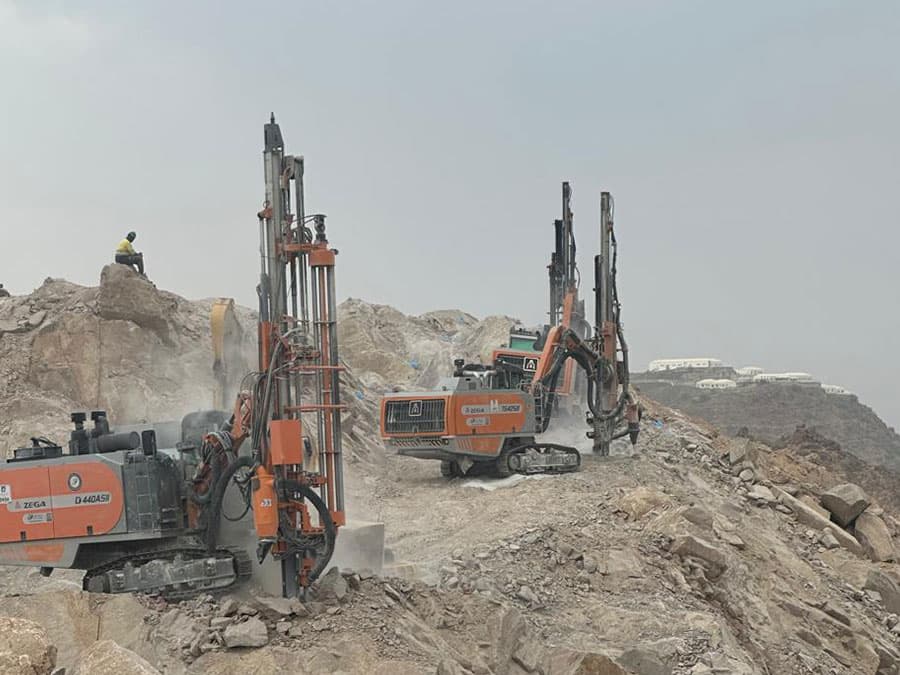 حفّارة سطحية ZEGA D440A الإصدار الثاني