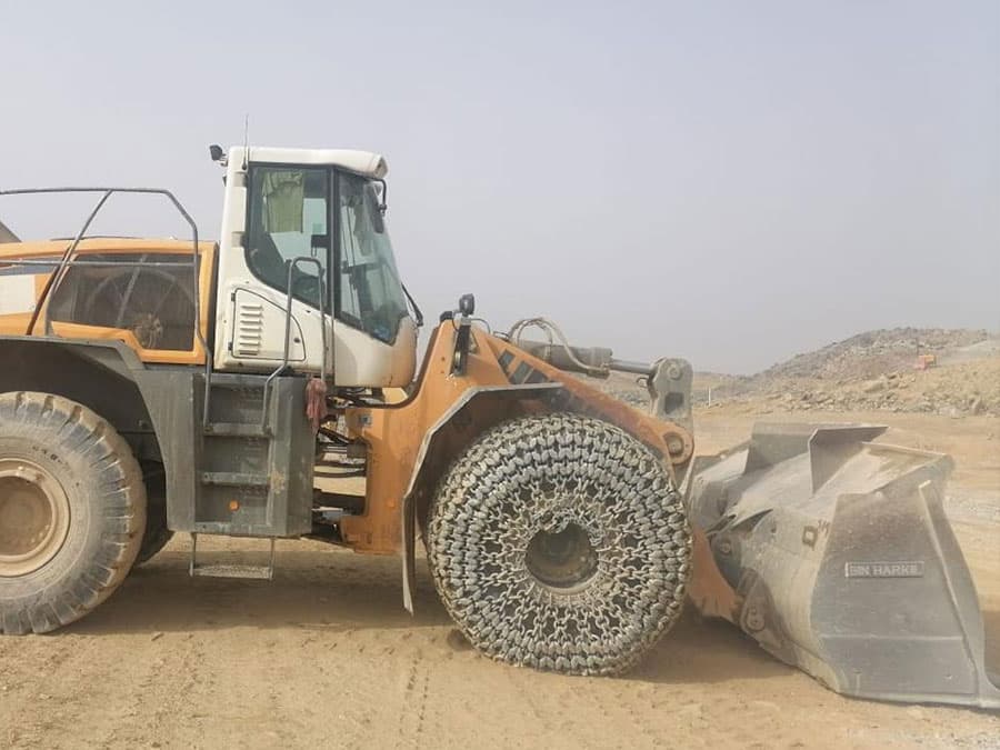 لودر بعجلات ليبهير L 566